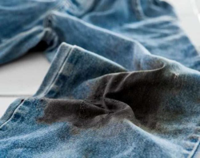 Простые способы, как эффективно отстирать мазуту с джинс