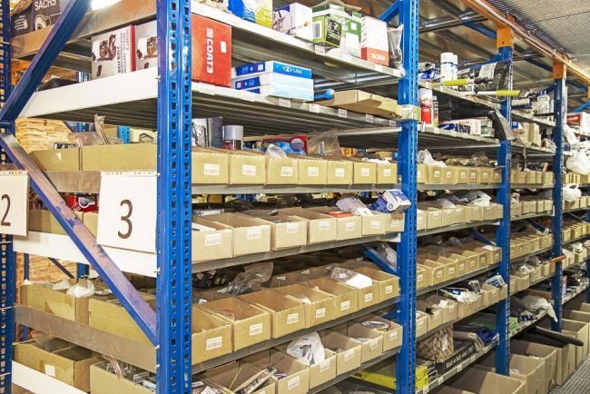 Хранение товаров на складе: правила организации продукции